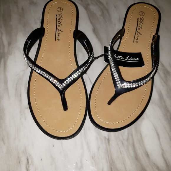 White Line Wedge Sandals, Size 11 - Picture 4 of 5